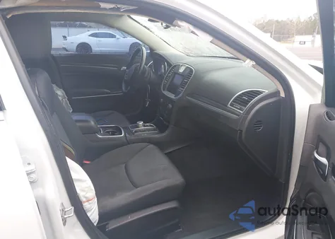 2018 Chrysler 300 Touring из США, поврежденный, VIN 2C3CCAAG9JH275633